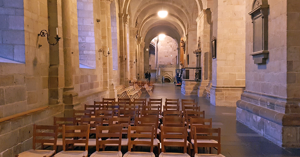 Norra sidoskeppet i Lunds domkyrka där det fanns en byggnad för klosterverksamhet tidigare