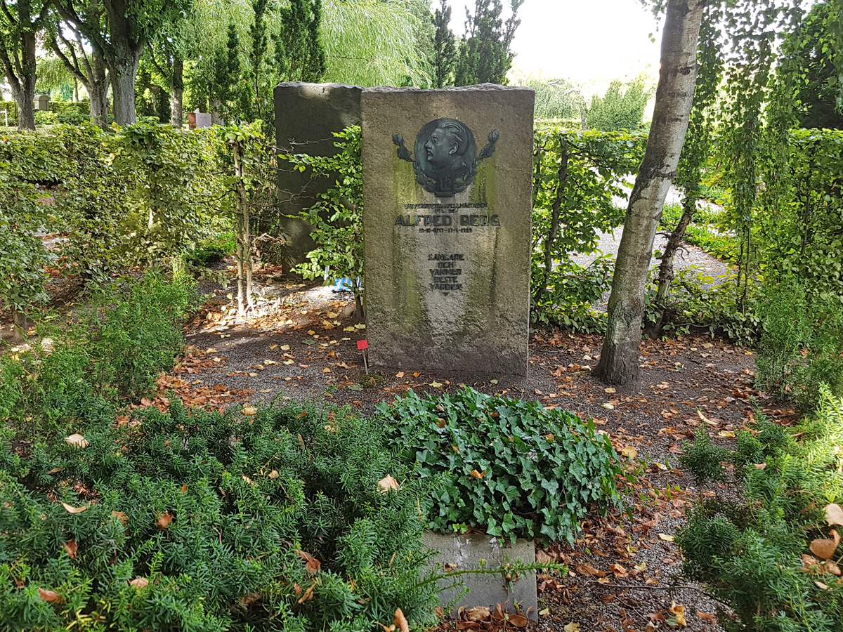Carl Alfred Bergs, eller Fader Bergs, grav