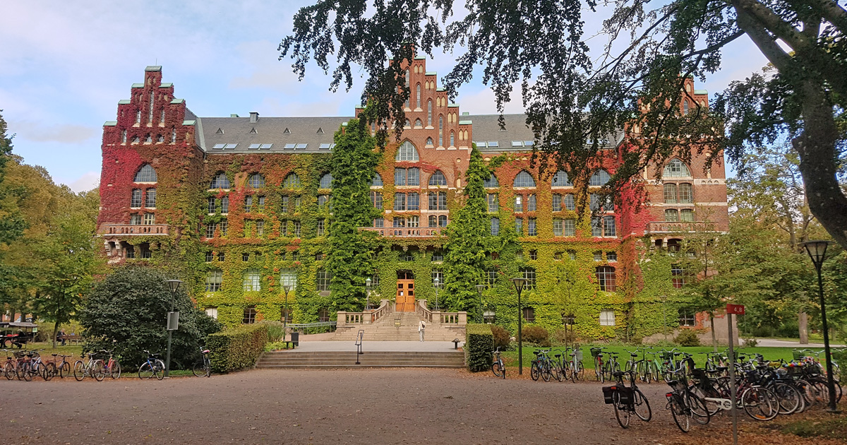 Universitetsbibliotekets vackra huvudbyggnad i Lund